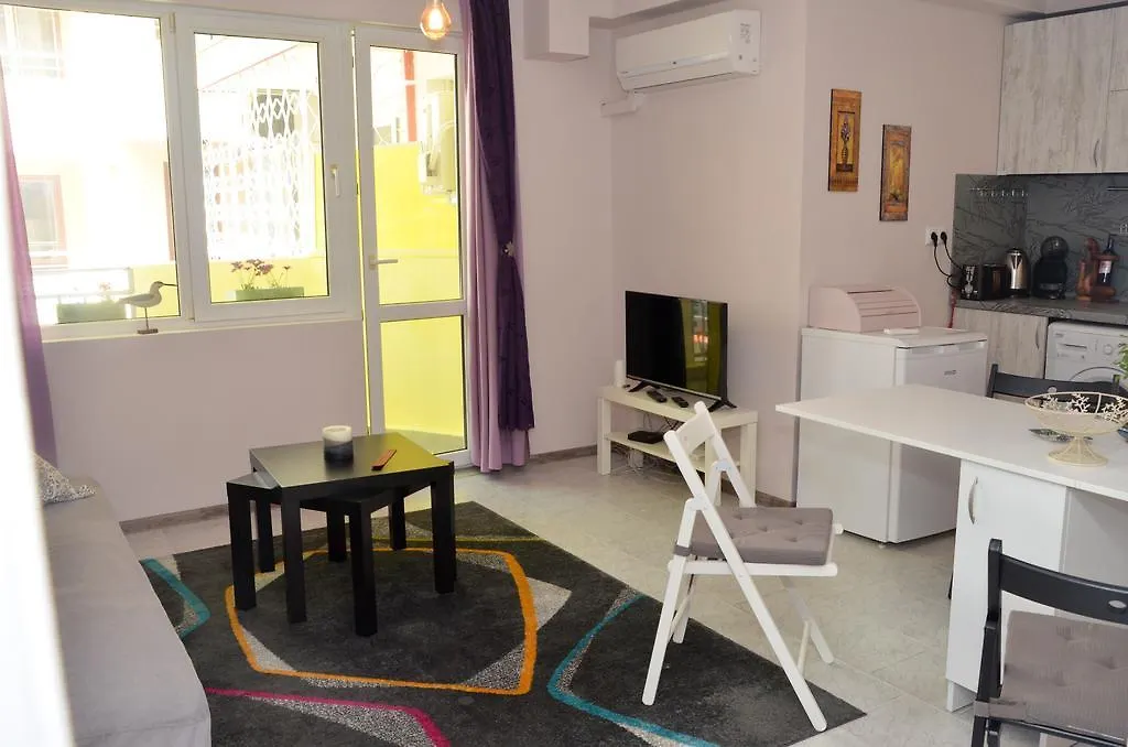 Studio 108 Apartment Varna